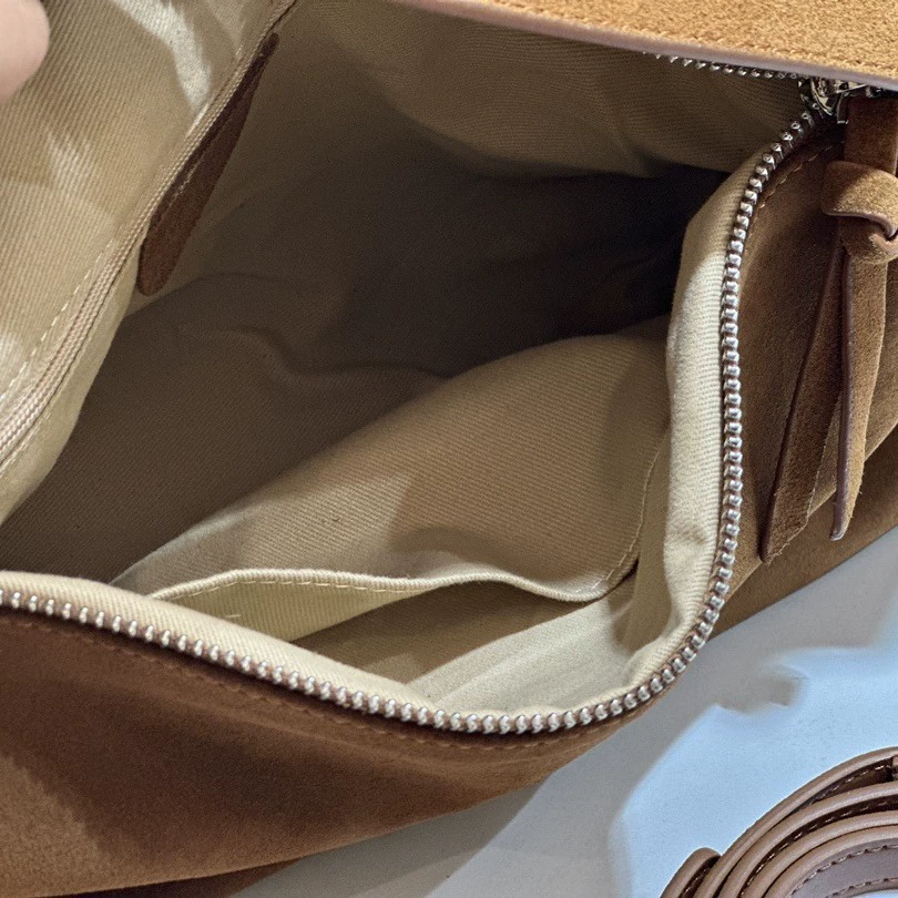 Matte leather shoulder bag, genuine leather