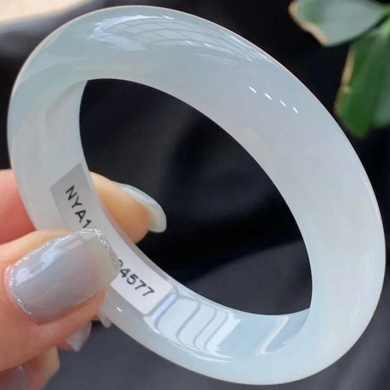 Vòng tay ngọc Miến Điện trắng băng đá tự nhiên – phong thủy may mắn chi tiết 3