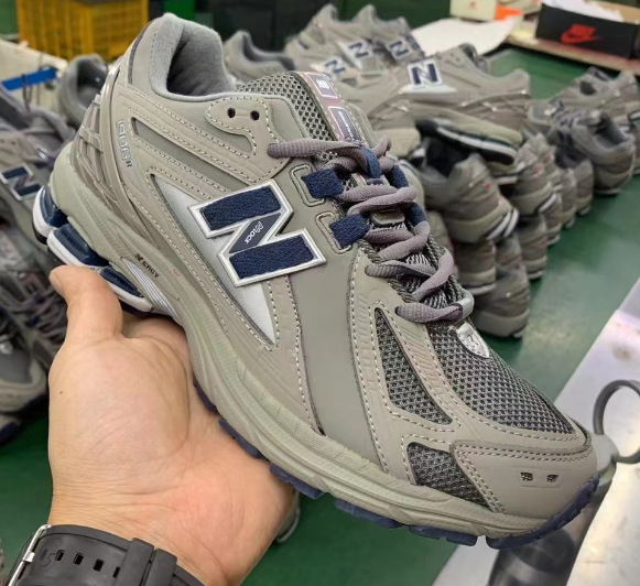 莆田ランニングシューズ NB1906 ホワイトシルバー通気性液体銀増強ダッドシューズ男性と女性のカジュアルスポーツシューズファッション|undefined