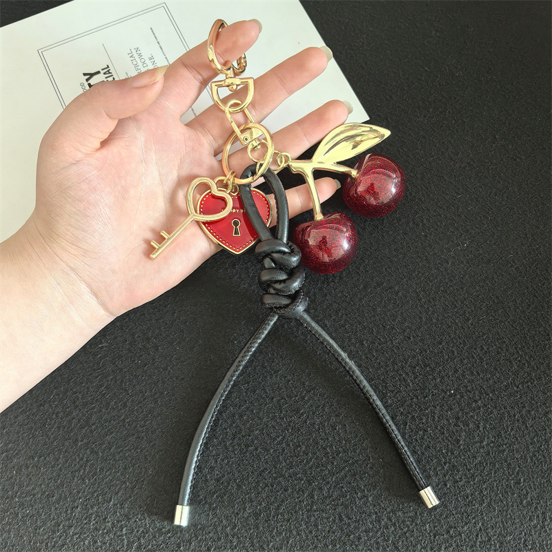 多用途ミュウスタイルかわいいチェリー編組ロープキーホルダーペンダントバッグ装飾ペンダントキーホルダー卸売|undefined
