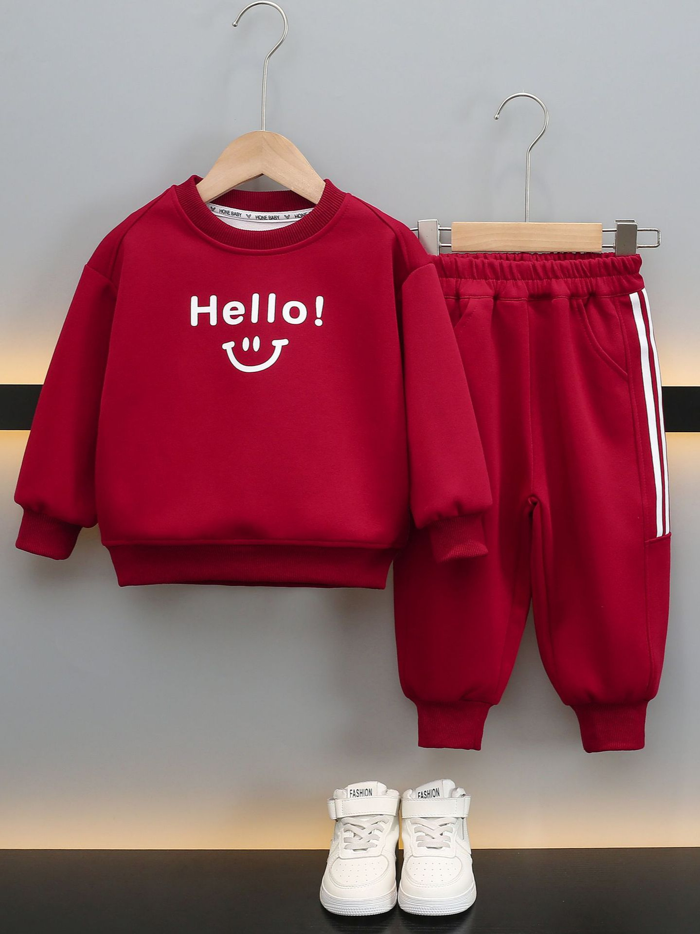 Conjunto de Ropa para Niños 7075, Primavera 2026, Nuevo Estilo, Sudadera de Dos Piezas, Ropa Moderna para Bebés y Niños Pequeños de Primavera y Otoño