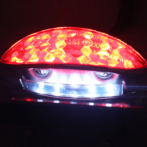 Harley motorcycle tail light modified retro universal LED tail light license plate light license plate frame brake light integrated tail light