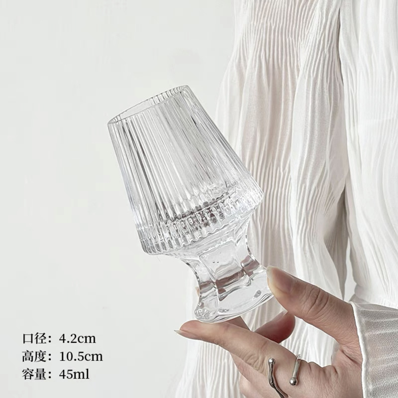 Medieval vintage francés a rayas whisky olor tazas de sake tazas de vidrio de diseño creativo tazas de cerveza pequeñas