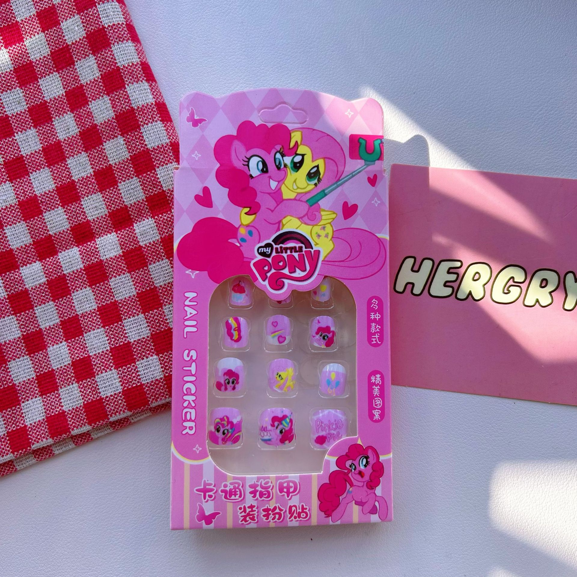 Niños dibujos animados estereoscópicos pegatinas de uñas niñas parches de uñas bebés desmontables impermeables uñas al por mayor