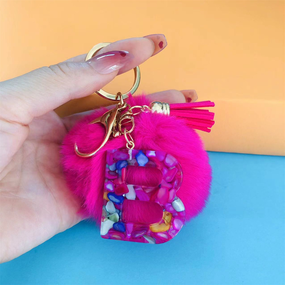 32g Weight Bag Pendant, Keychain Classification 1 Piece Quantity Holiday, Party Occasion Resin Material Letter, Hairball Pattern Unisex Gender Simple Style, Commute Style Simple Style Commute Letter Hairball Resin Unisex Bag Pendant Keychain 12