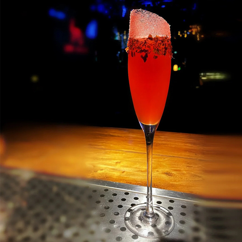 Tazas de cóctel creativas Tazas de vidrio de pie alto Tazas de bar personales Tazas de vino Tazas de champán Tazas de mojito martini