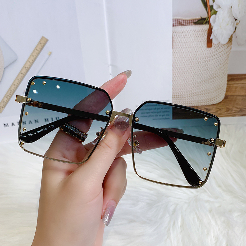 Gafas de Sol con Marco Grande sin Borde Metal PC Lentes Degradadas para Viajes