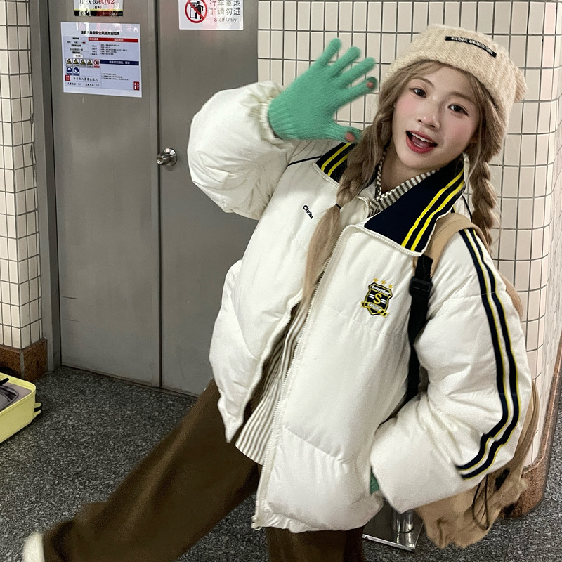 Guochao ropa de algodón corta de moda para mujeres 205 nuevos estudiantes de invierno gruesos coreanos sueltos chaqueta de algodón