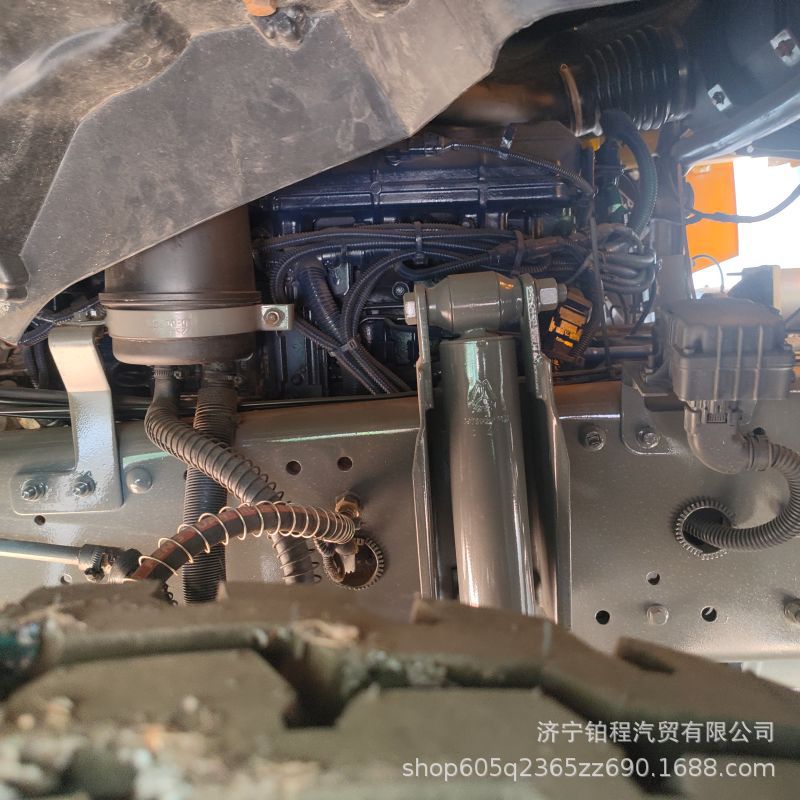 Exported to Africa and the Middle East, SHACMAN F3000 375 Weichai Engine Dump Truck for Construction and Soil Transport