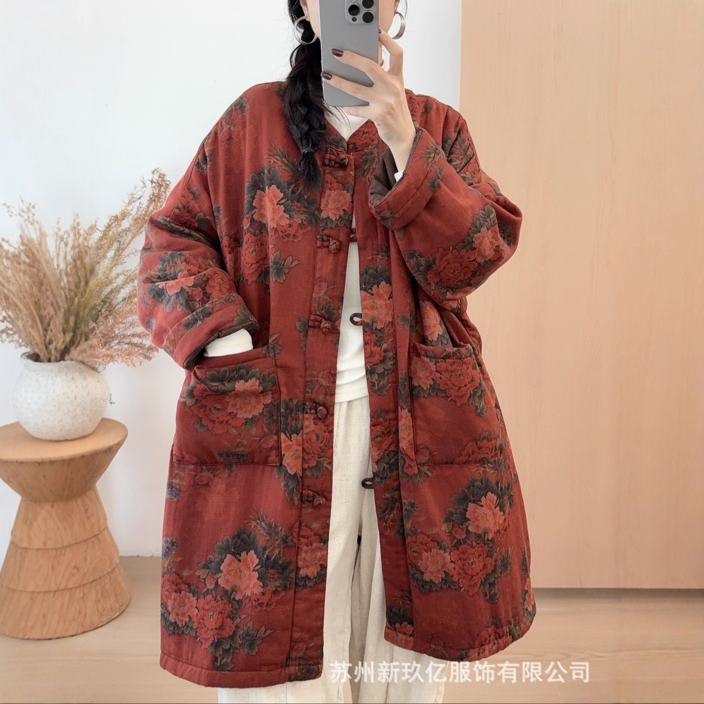 2025冬新款民族风印花复古做旧盘扣夹棉外套女宽松中长款棉服