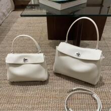 rodeo�¿�ţƤ�P�����Ů�p�ݸ߼����K�����ƤŮʿ������μ��