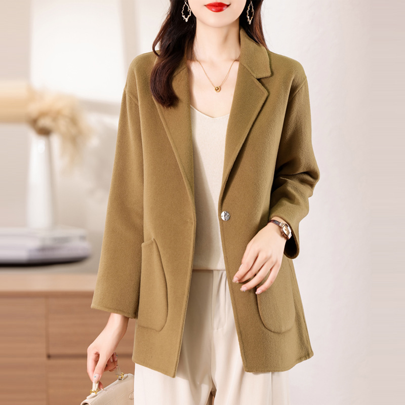 2024 Autumn and Winter New Cocoon-Shaped Double-Sided Woolen Outwear Women's Short Woolen Outwear Casual and Loose 2024 Autumn and Winter New Cocoon-Shaped Double-Sided Woolen Outwear Women's Short Woolen Outwear Casual and Loose