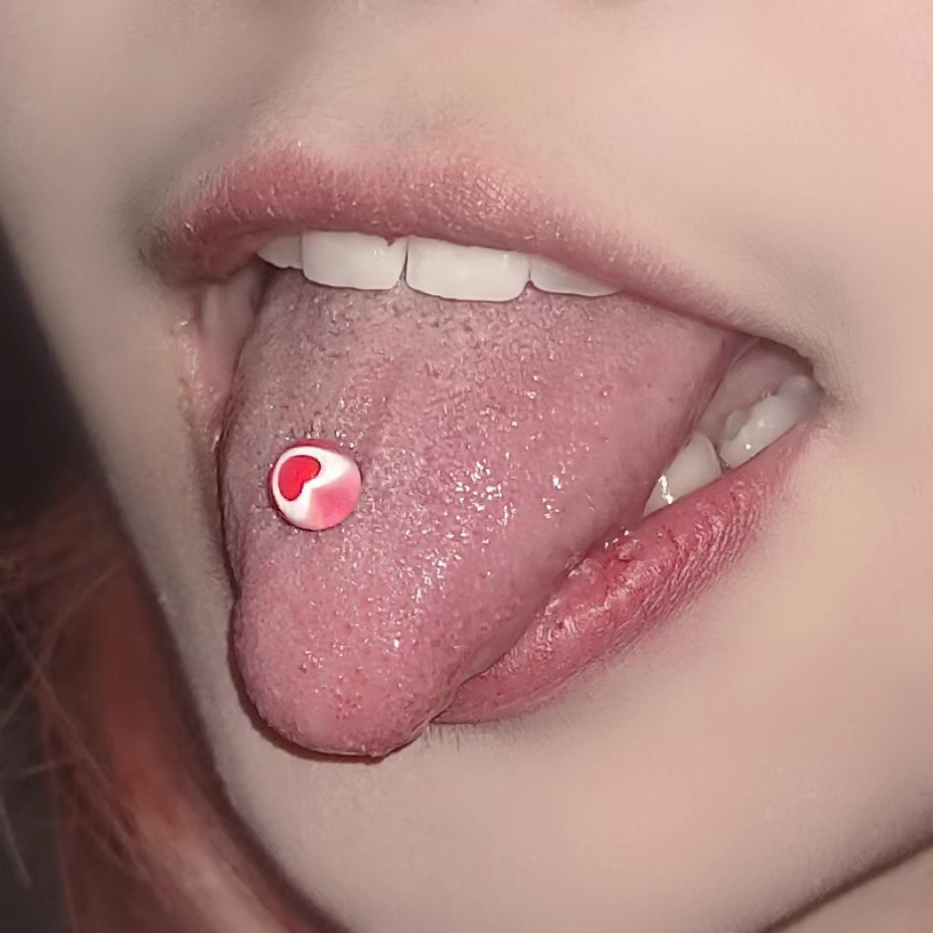 Pointed labret stud close-up product detail