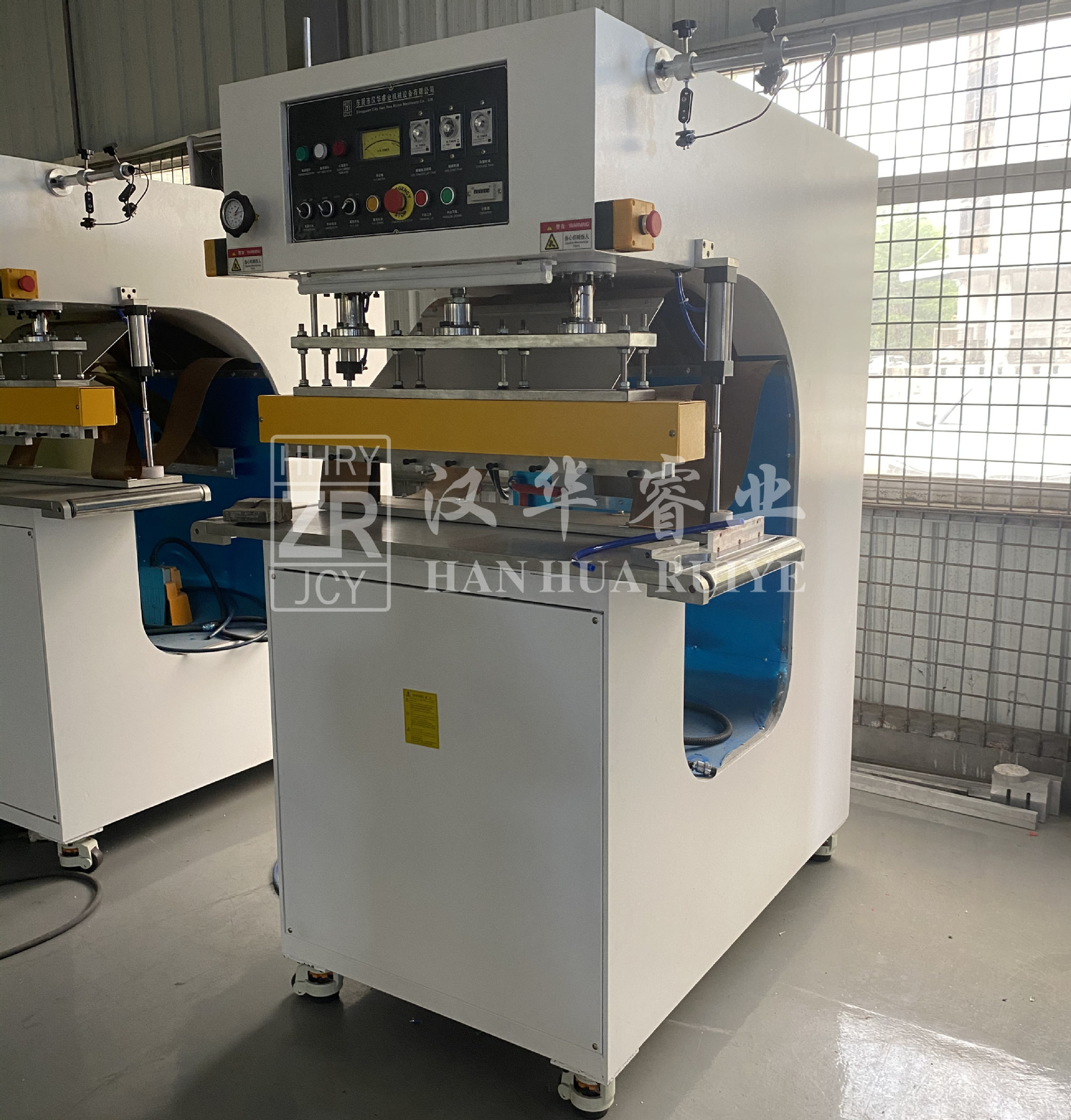 高周波熔接机 行走式膜结构帆布焊接机 篷房焊接机 高频熔接机