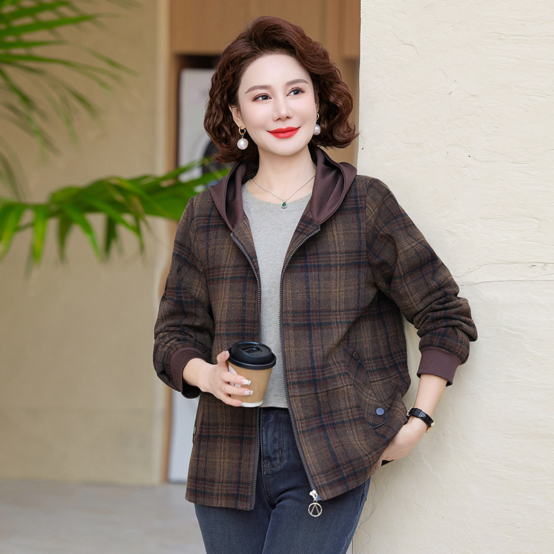 中老年女装时尚妈妈外套连帽秋季新款休闲格子拉链衫洋气奶奶上衣|undefined