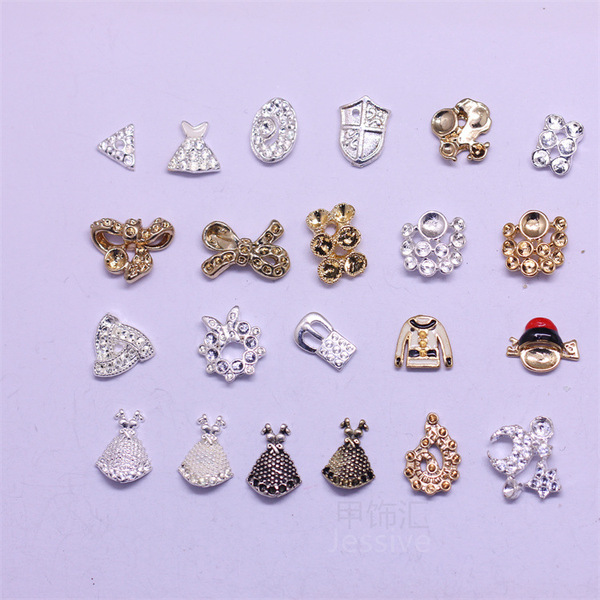 mixed metal accessory for manicure