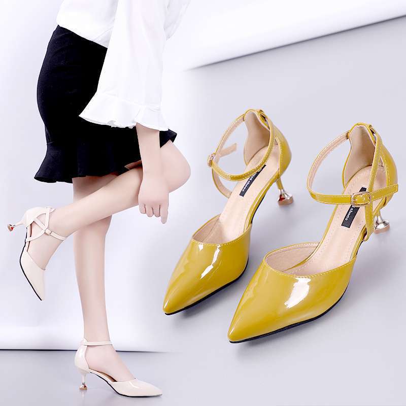 Korean Version 2025 Summer New Pointed Patent Leather Stiletto High Heel Sandals Mid-Heel Closed-Toe Ankle Strap Sexy Slimming Women's Shoes