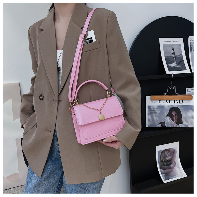 Women's Chain Small New Fashion Casual Simple Shoulder Messenger Square Bag display picture 1