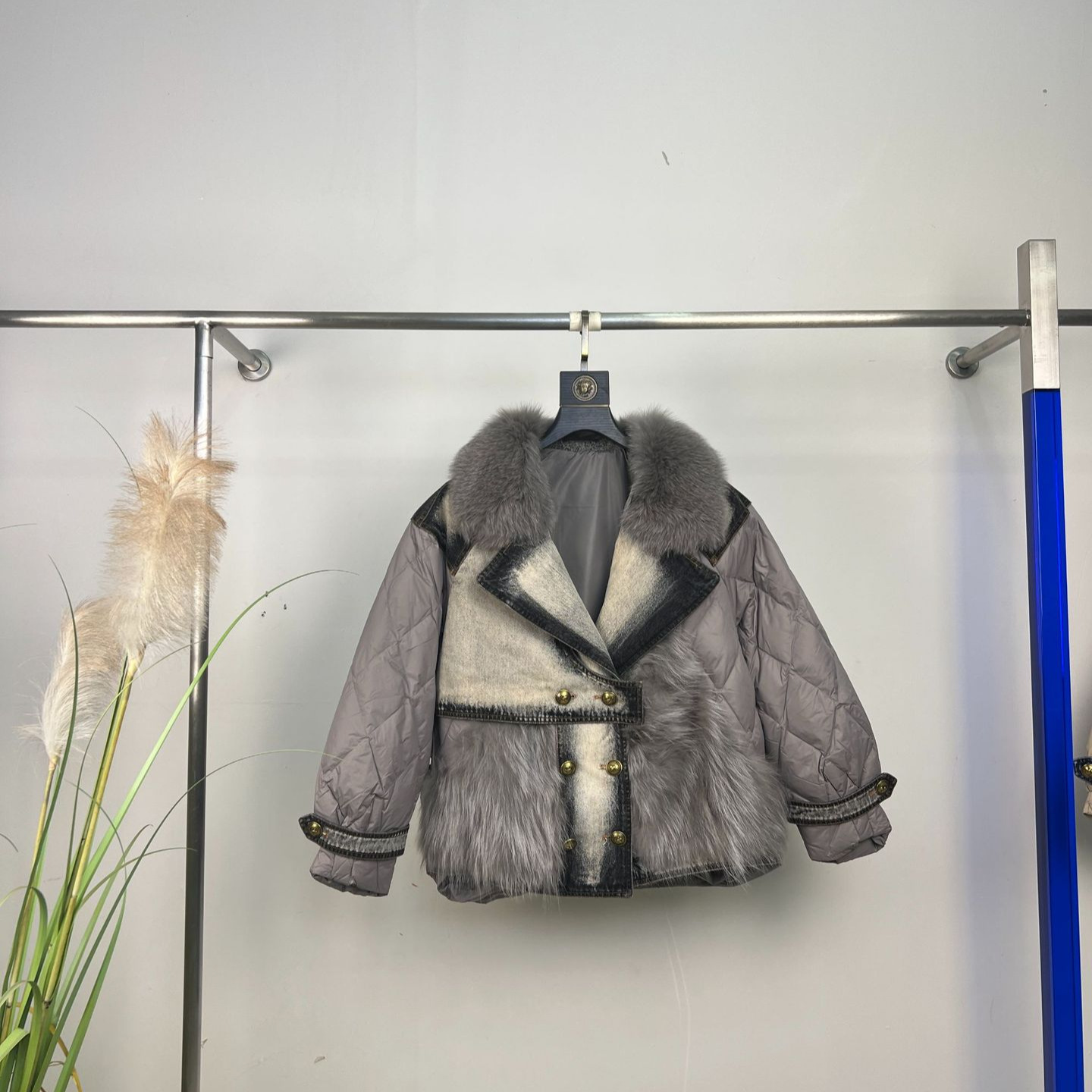 冬上新牛仔鹅绒派克服海宁狐狸毛中长款年轻皮草女外套时尚CX739