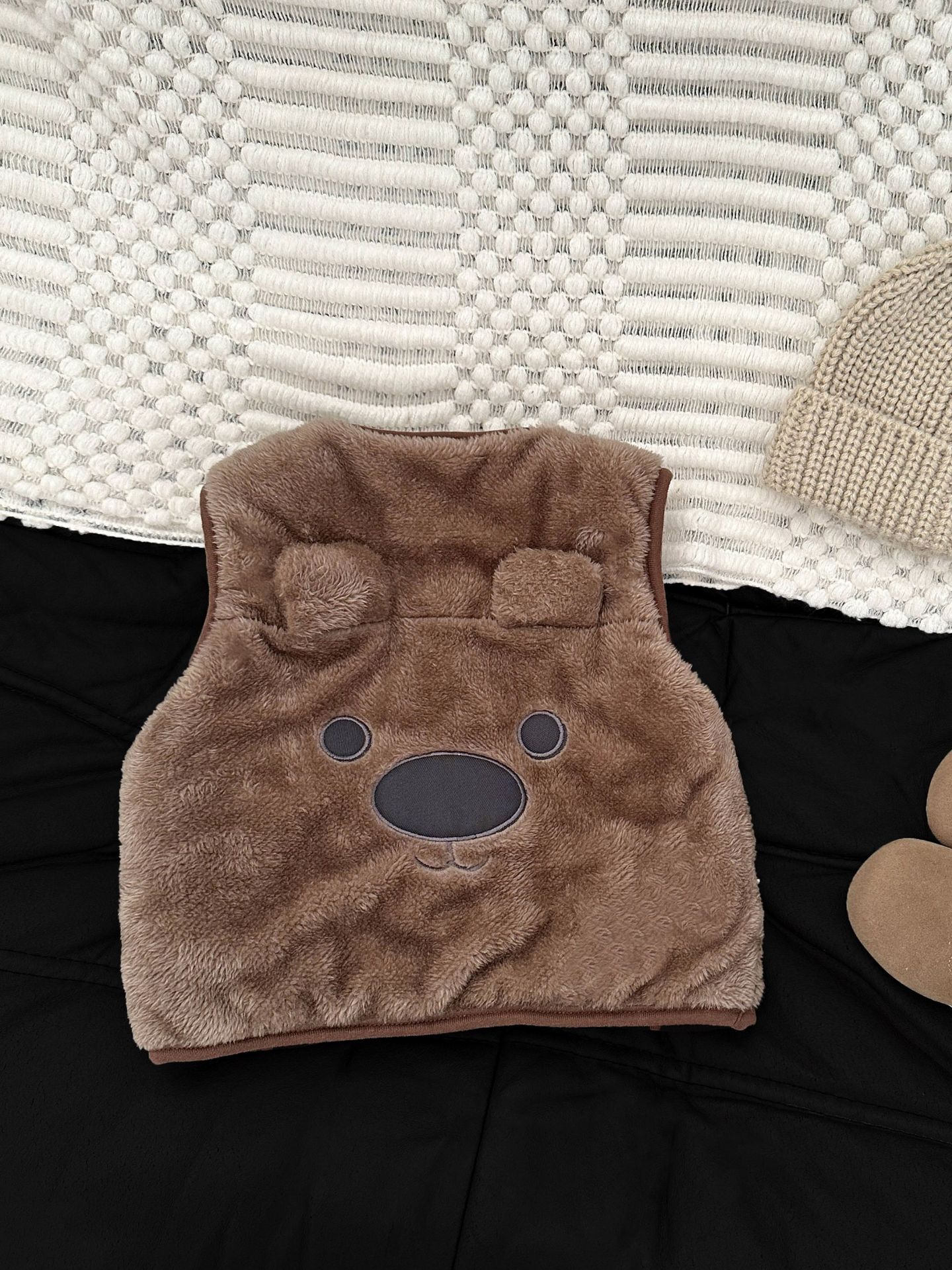 Baby chaleco de peluche de invierno para bebés de sexo masculino y femenino, chaleco de ropa exterior caliente para bebés coreanos con hombros de peluche