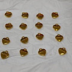DIY ジュエリーアクセサリーハート型レターゴールデンタグ合金ペンダントピーチハート手作りペンダント愛アクセサリーアクセサリー