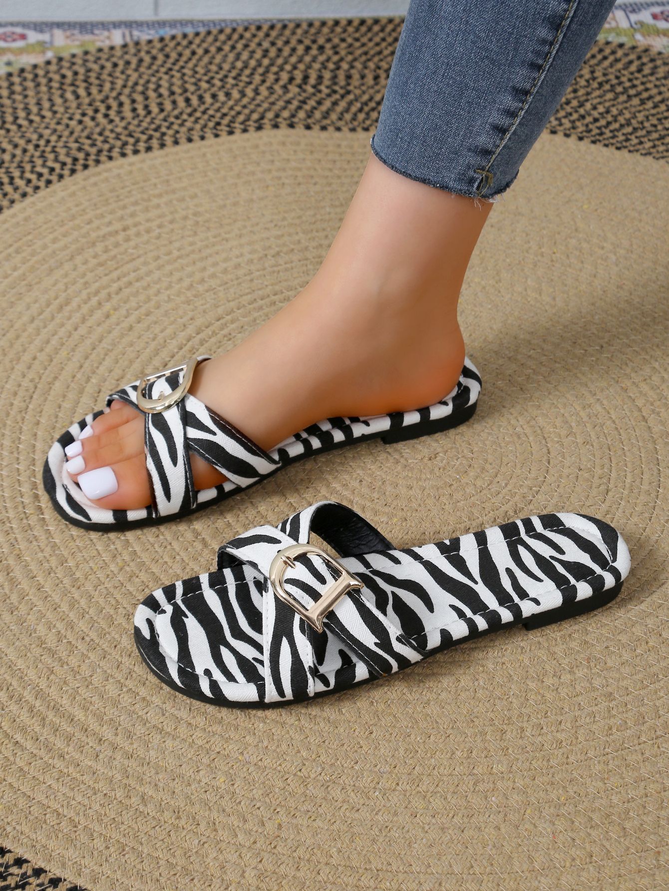 Women's Casual Vintage Style Zebra Leopard Round Toe Slides Slippers display picture 35