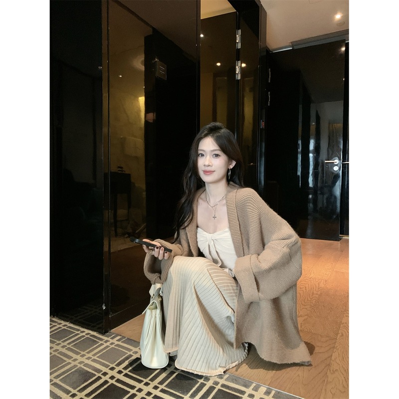 实拍 韩版温柔风百搭毛衣开衫+蝴蝶结抹胸上衣+鱼尾裙三件套89529|undefined