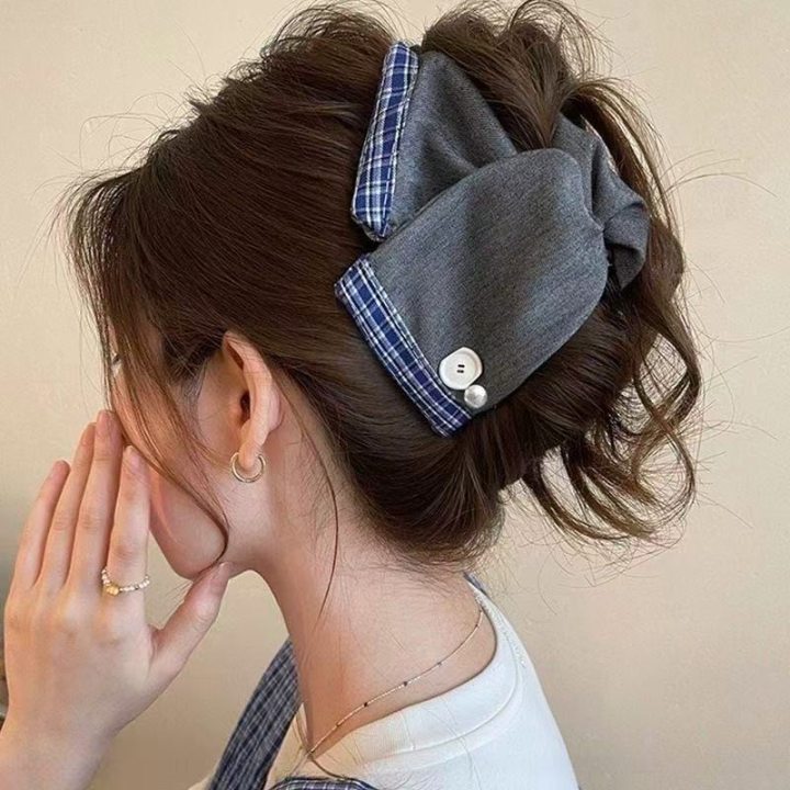 女性用フレンチサテン三角グリッパー2025新しいハイエンド後頭部シャーククリップ気質多用途ヘアアクセサリー