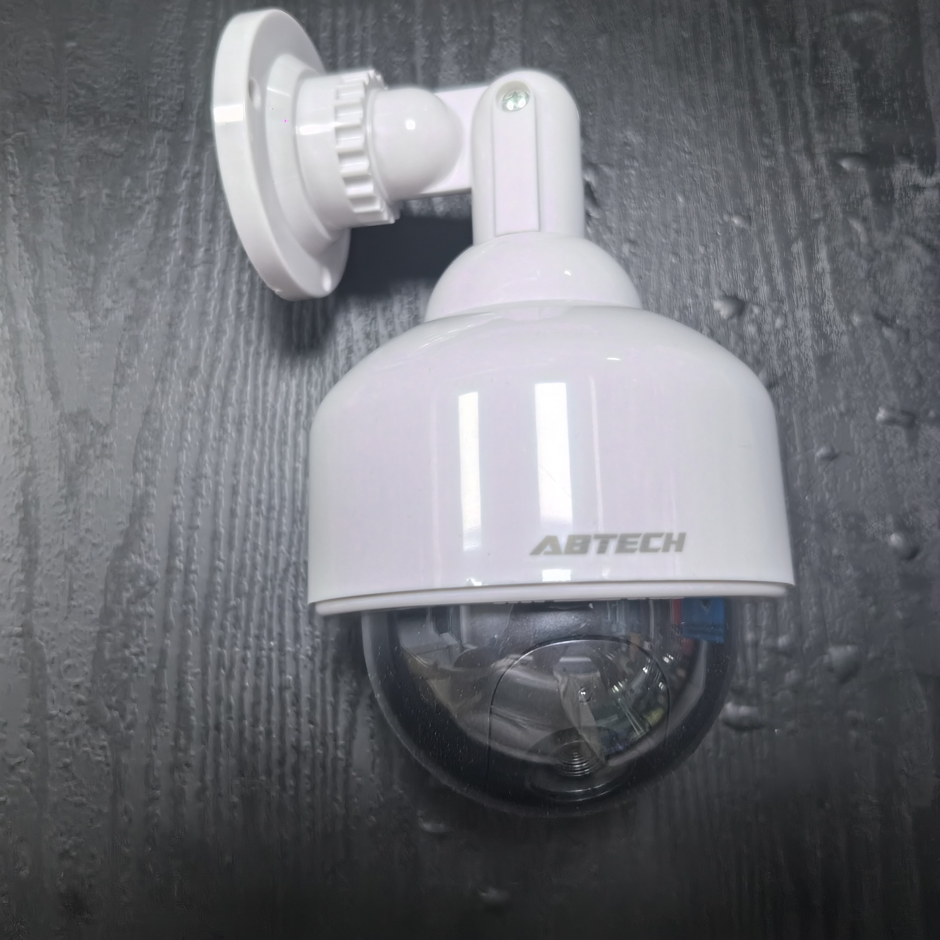 供应仿真摄像机假监控器 仿真摄像头室外防雨高速球送警示贴2100