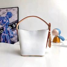 ������Allin BB ˮͰ���������μ�б�����eŮ��