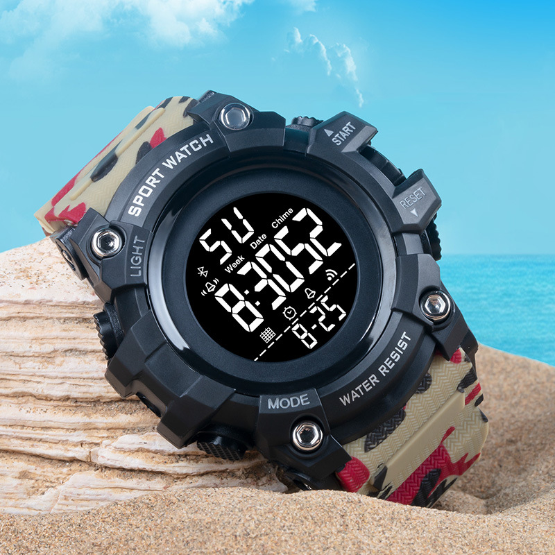 Nuevo estudiante montañismo al aire libre multifuncional luminoso reloj electrónico moda camuflaje alarma temporización reloj electrónico al por mayor