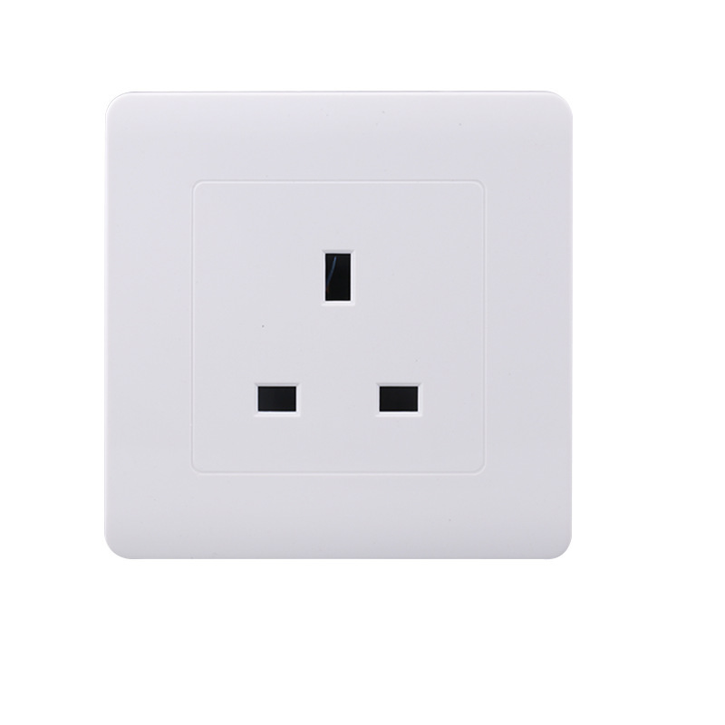 13A enchufe triangular de orificio cuadrado estándar británico paneles de enchufe de pared de estilo Hong Kong núcleo de cobre blanco británico exclusivo transfronterizo