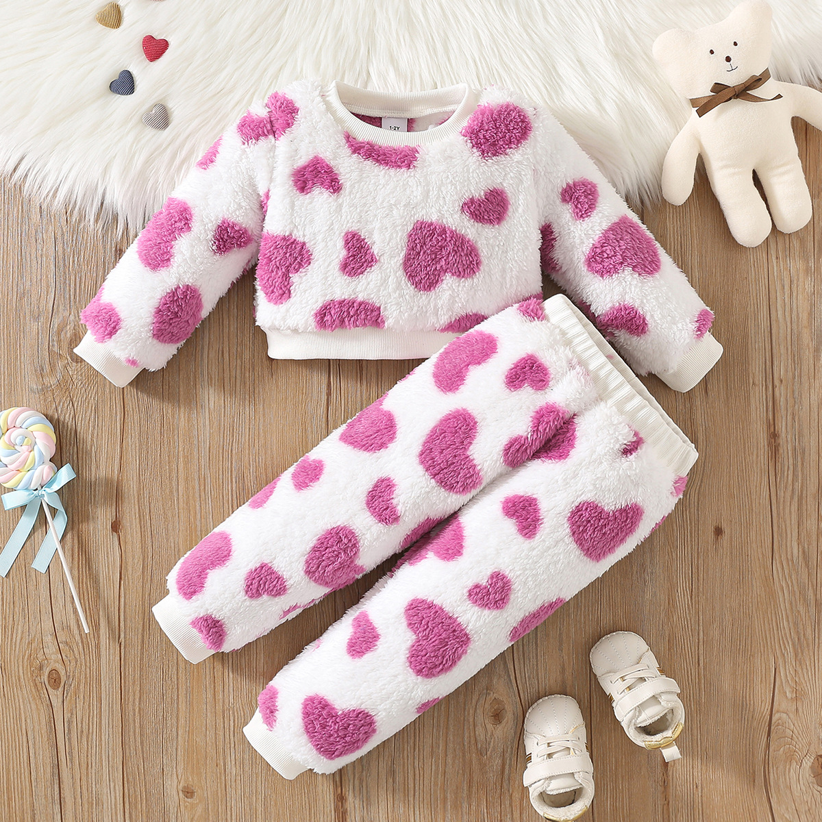 Girls' Autumn and Winter Thermal Intimates Set, Furry Thick Heart-Printed Round Neck Top, Casual Pants Set