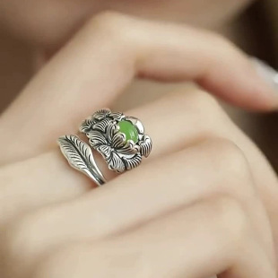 �͹����f�����L��ɫ����ĵ������ָŮ���ԕr�Ќ���Ůʿ���Lָ�hŮ