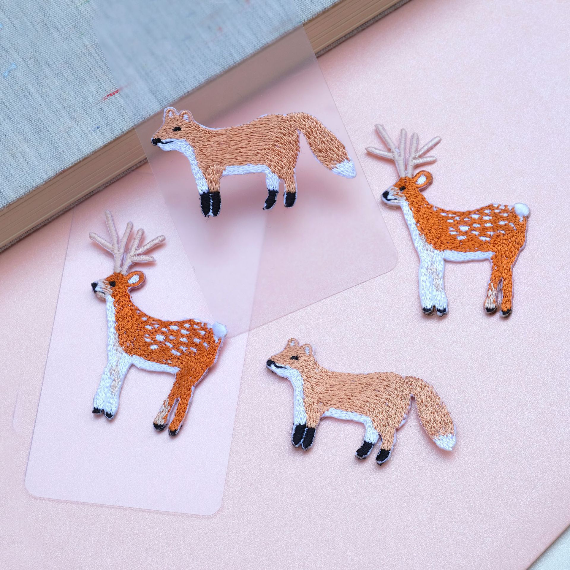 厂家供应 鹿狐狸森系动物刺绣布贴衣服diy补丁贴服装辅料厂家批发