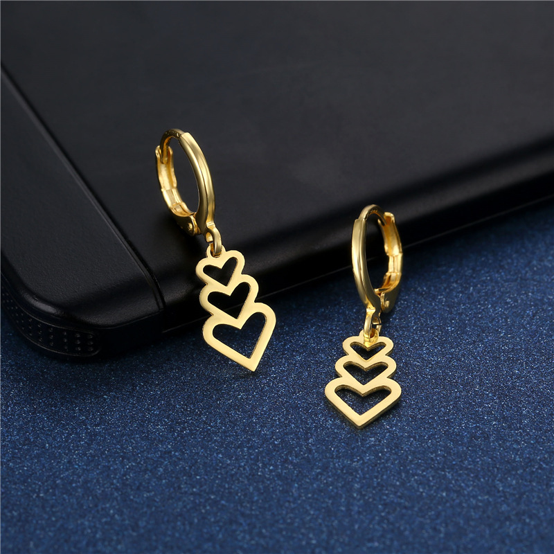 Simple Stainless Steel Peach Heart Earrings New Heart Series Earrings Wholesale display picture 3