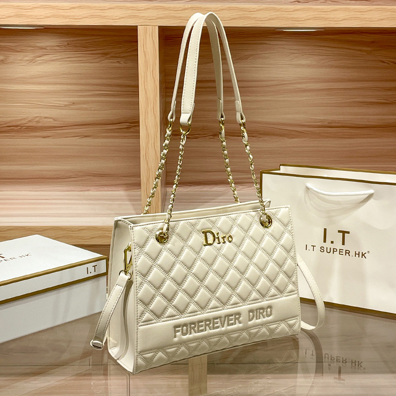 Hong Kong Counter Genuine Leather Large Capacity Commuter Tote Bag For Women 2026 New Arrival Luxury Chain Shoulder And Crossbody Bag - Thumbnail 8