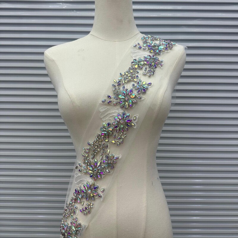 Heavy industry nail bead drill three-dimensional flower lace lace flower accessories service dance clothing diamond decoration diy material wholesale