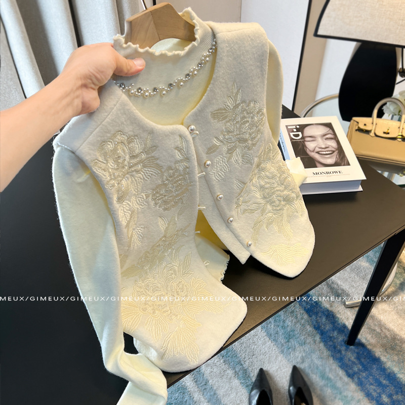 Guofeng High-end Top suit Women's 2024 Autumn and Winter New Chinese Peony Embroidered Vest Two-piece Sweater