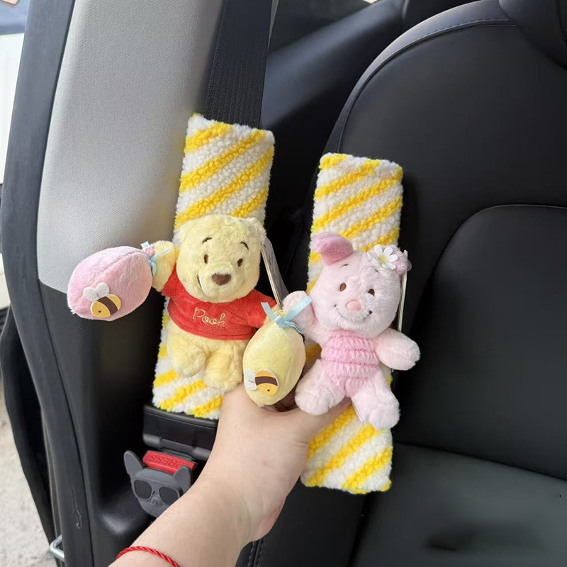 Funda Protectora de Hombro para Cinturón de Auto de Peluche Decorativa con Dibujos Animados