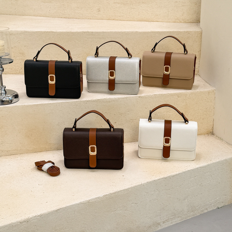 This year's trendy retro cross-border 2026 PU early autumn fashion, stylish, textured, and unique small square bag for crossbody, hand-carry, or shoulder use