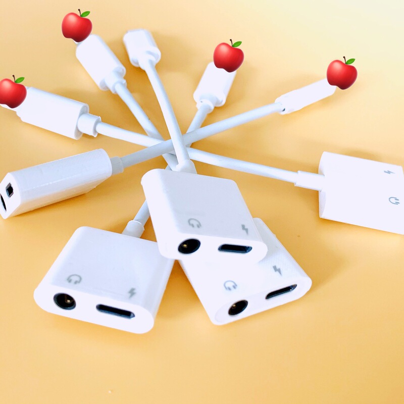 8 The new model is suitable for Apple Headset Adapter 7/8p Line 11/12 Charging and Listening 13 2-in -1 Converter