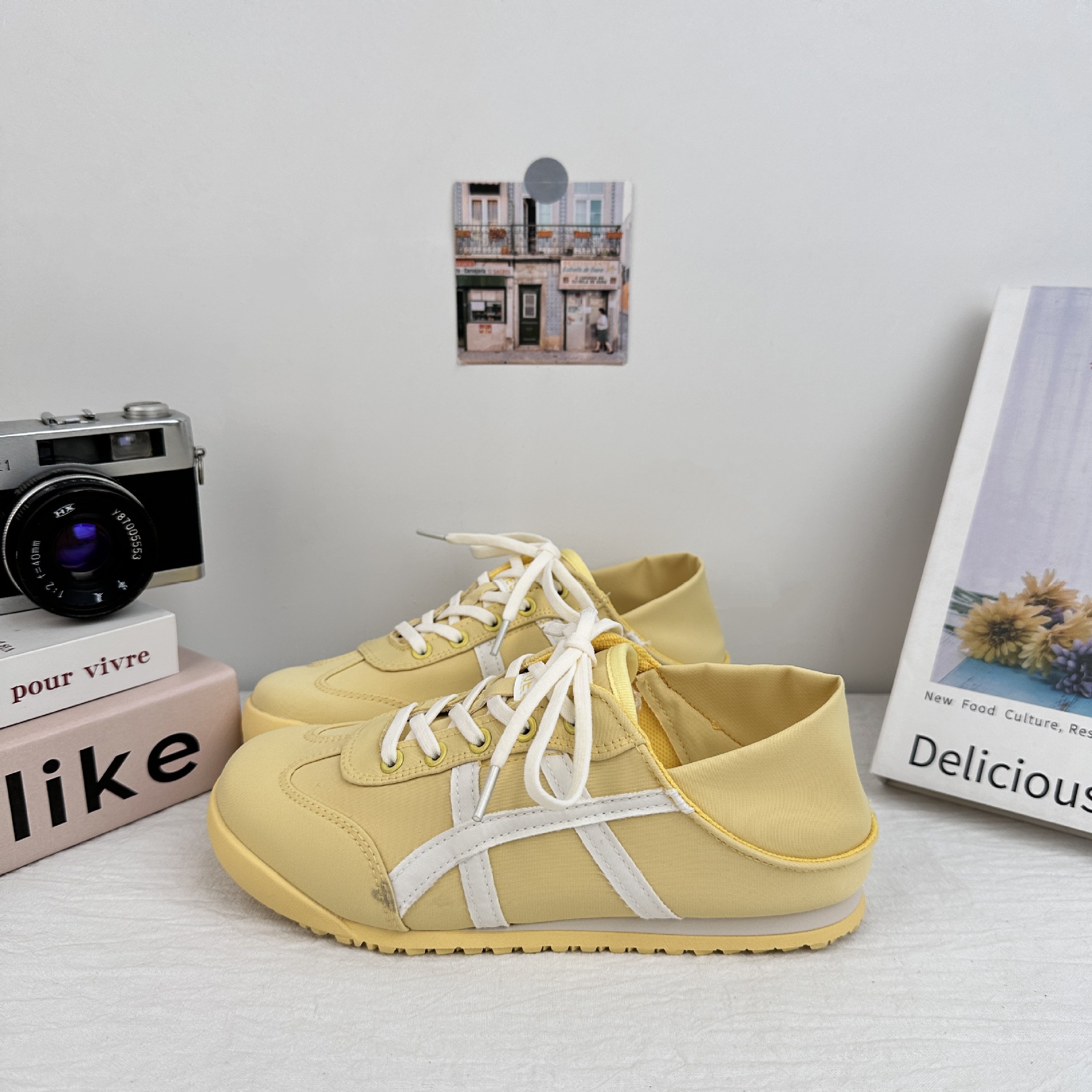 A9928 zapatos de suela suave para mujeres 2025 nuevos zapatos de entrenamiento de nicho retro alemanes en dos zapatos casuales perezosos con un pedal