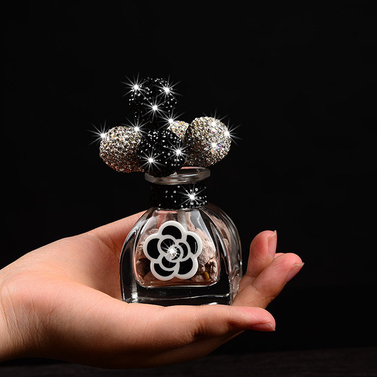 [Clásico] Adornos creativos para automóviles, asientos de perfume, diamantes, aromaterapia para automóviles, globos de confesión, consola central, decoración interior