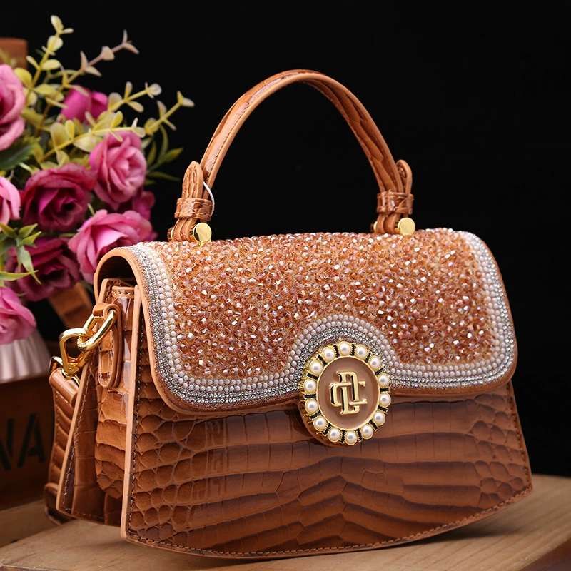 Fashionable shoulder bag, universal one-shoulder bag, 2023 collection, high-end
