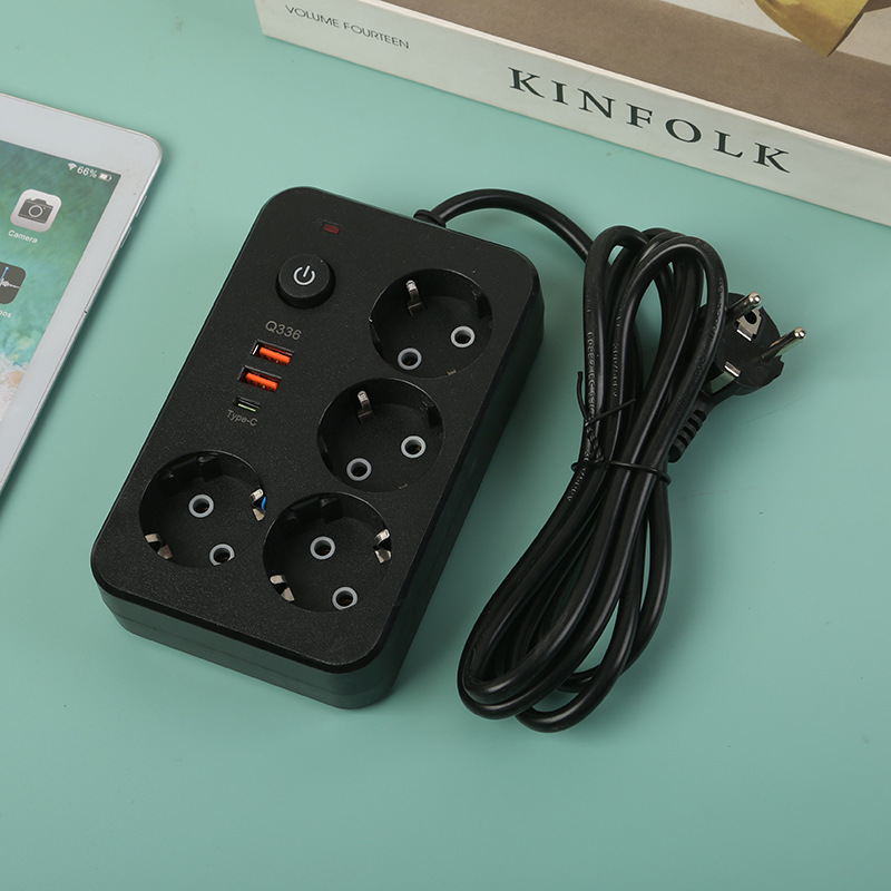 Enchufe de comercio exterior europeo, caja rusa, paquete de caja de color neutro en blanco y negro 2USB + 1Type-C