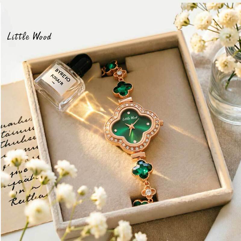 TikTok Explosive Four-leaf Clover Watch Women's Chalcedony Jewelry Bracelet Fashion Women's Watch Luminous Waterproof High-end Sense Quartz Watch TikTok Explosive Four-leaf Clover Watch Women's Chalcedony Jewelry Bracelet Fashion Women's Watch Luminous Waterproof High-end Sense Quartz Watch