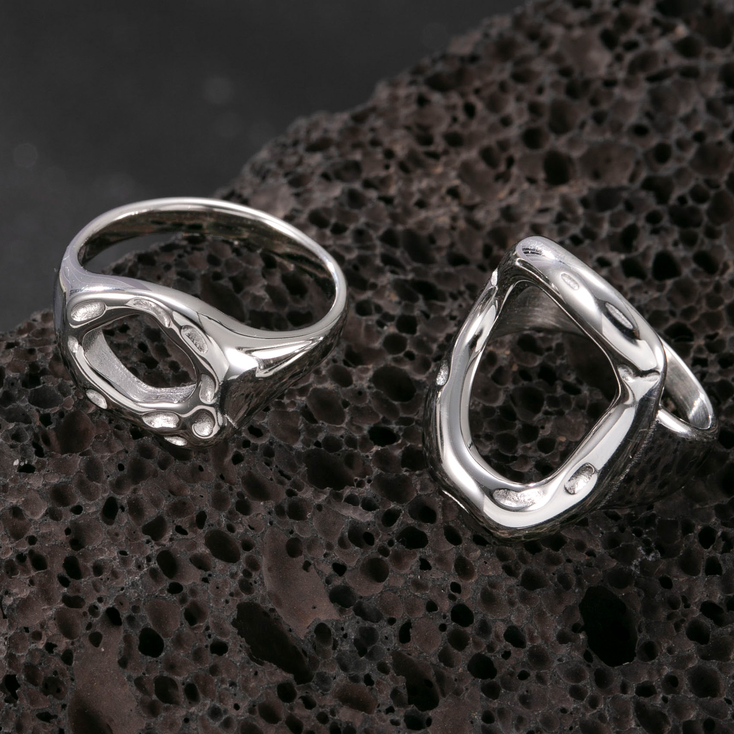 Venta caliente transfronteriza anillo de pareja de acero inoxidable anillo irregular hueco anillo de dedo de comida diseño personalizado sentido de joyería de acero de titanio
