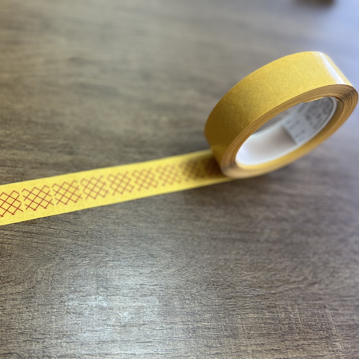 Tobacco stitching film出口卷烟胶带TAPE FASSON胶黏材料供应厂