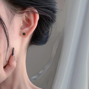 6mm Mexico Lamper S925 Silver Geometric Triangle Earrings Japan and South Korea Small and Excellent Online Red Anchor Recommend